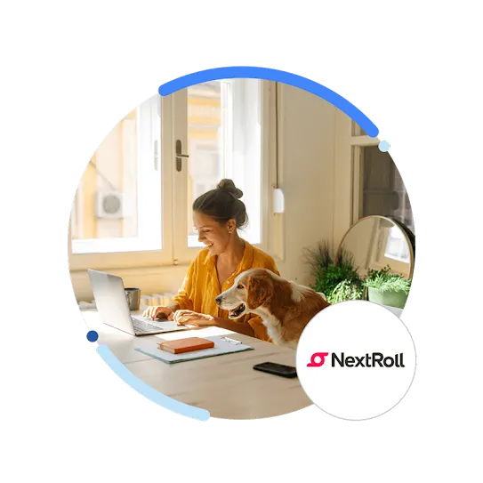 Foto de una mujer trabajando en casa desde su laptop junto a su perro y el logotipo de NextRoll